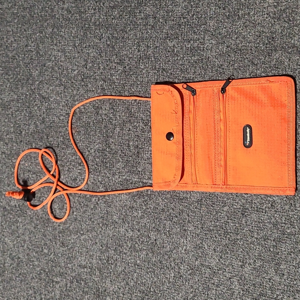 Travelocity bag